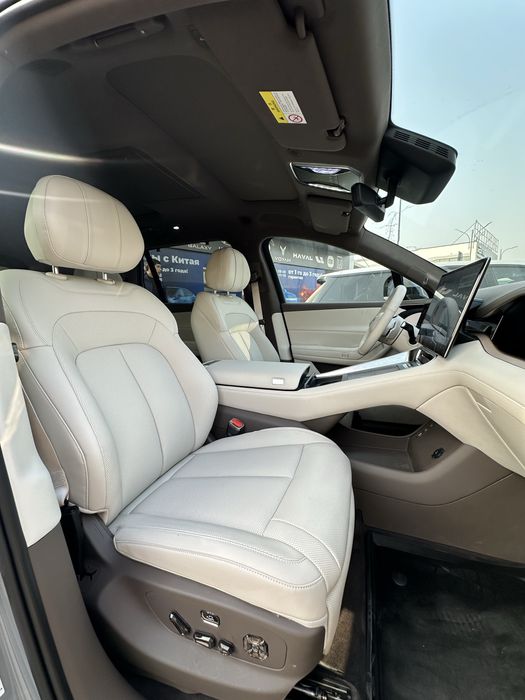 BYD Denza N8L (long) e3 , Flagship 2025 nalichiyada