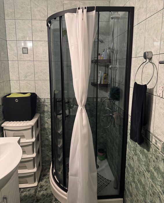 Продавам четиристаен апартамент!