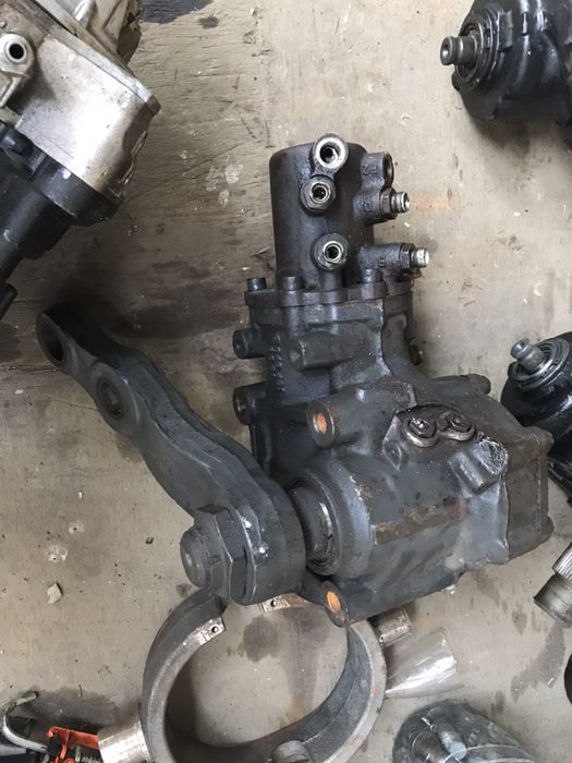 Caseta de directie Noi si SH 8x4 si simple Mercedes, Man