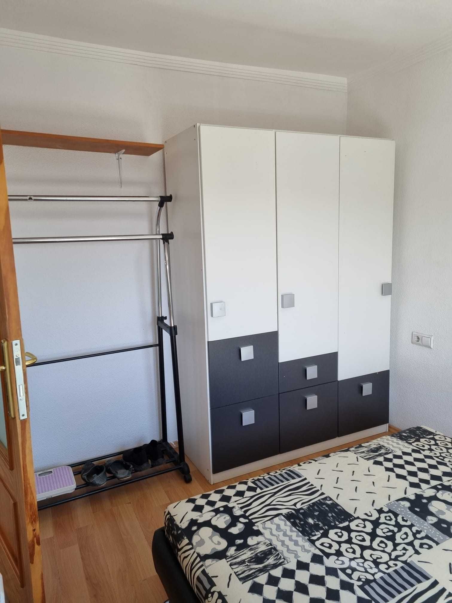 Închiriez apartament zona Banu Mărăcine