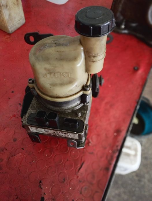 Хидравлична помпа Дачия