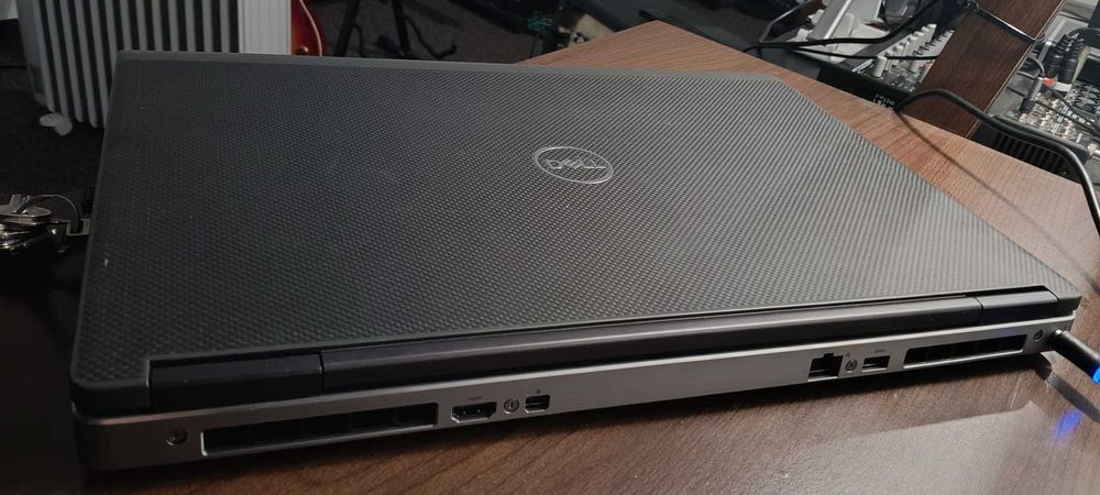 Laptop DELL Precision 7740