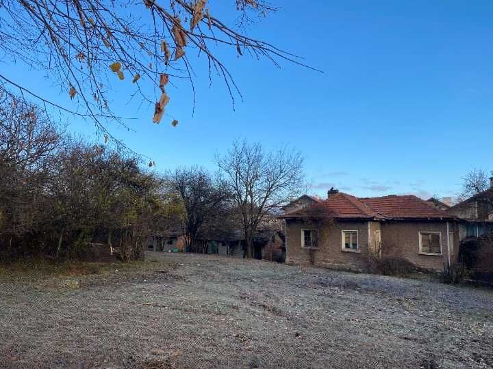 Продава се Парцел в с. Мрамор, Област София-град - 881 кв.м за 200 €/кв.м - Снимка #3