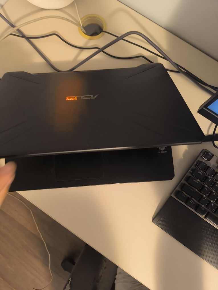Asus tuf fx505dt 16gb, 512gb SSD, 1650, Ryzen 5 3550H
