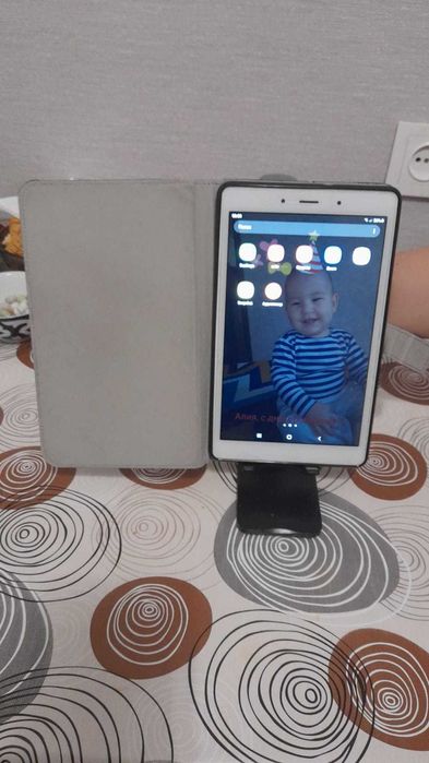 Продам планшет Samsung Galaxy Tab a 2019 года