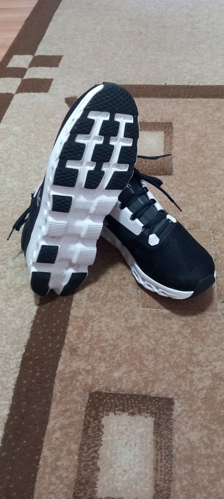 Adidasi On Cloud