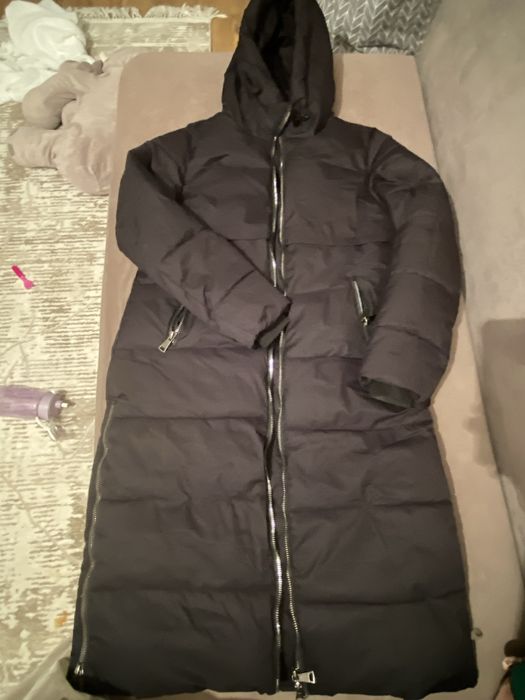 Продам зимнюю куртку в хорошем состоянии