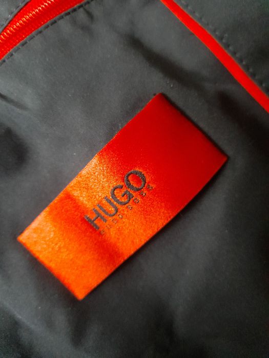 HUGO BOSS  мъжко яке M- L размер.