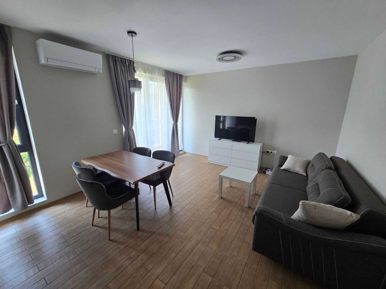Дава се под наем Двустаен апартамент в Пловдив, Остромила - 67 кв.м за 459 € - Снимка #10