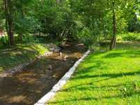Teren zona coada lacului Tarnita, intravilan CF apa curent aut.constr.
