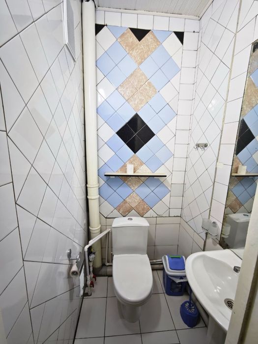 Мирзо Улугбекский раойн Паркенский оретир кафе у Бабушки , метро