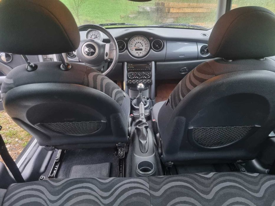 Vând mini one D, diesel ,anul 2003, 103.135 km .
