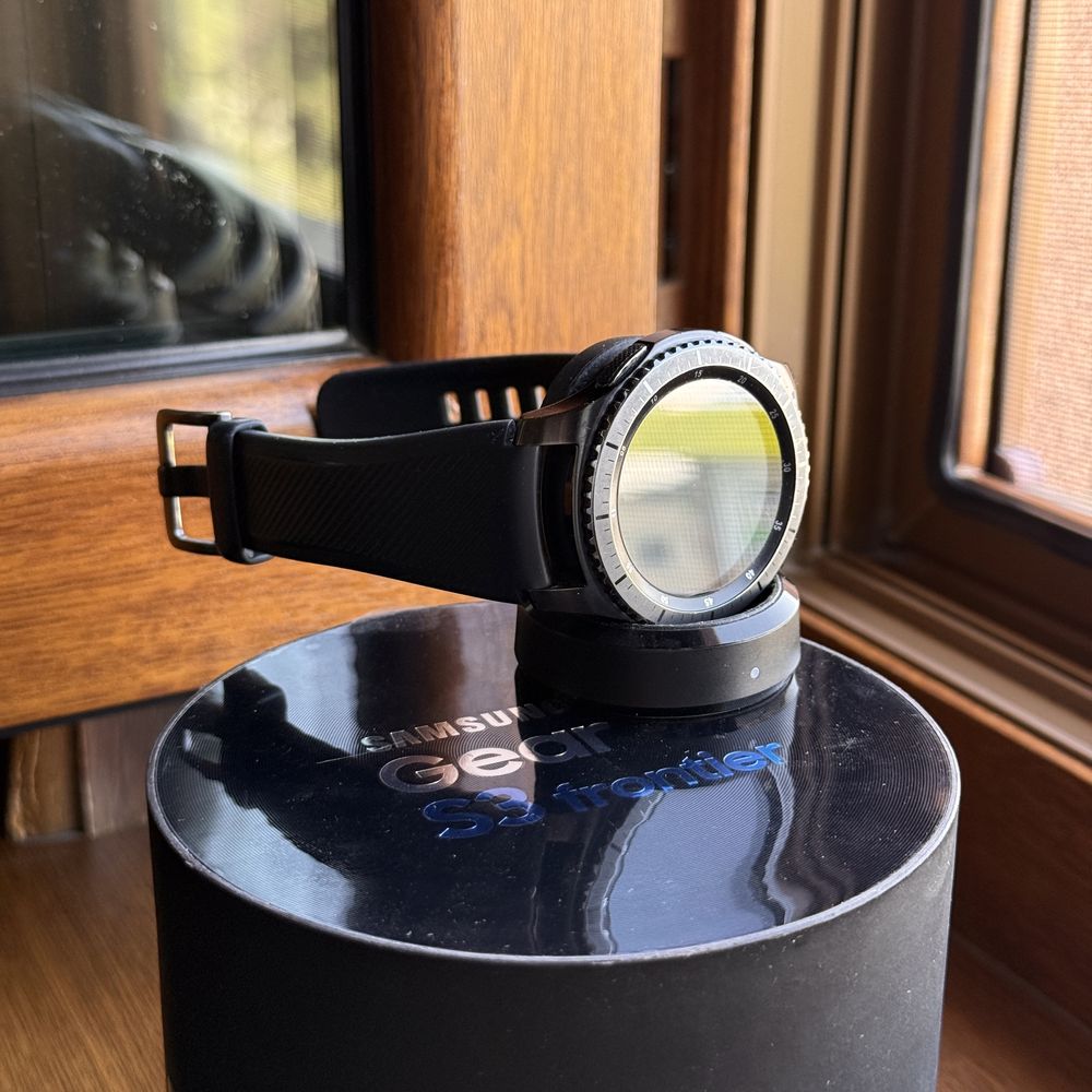 Galaxy Gear S3 Frontier умные часы