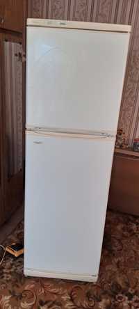 Продам холодильник Stinol