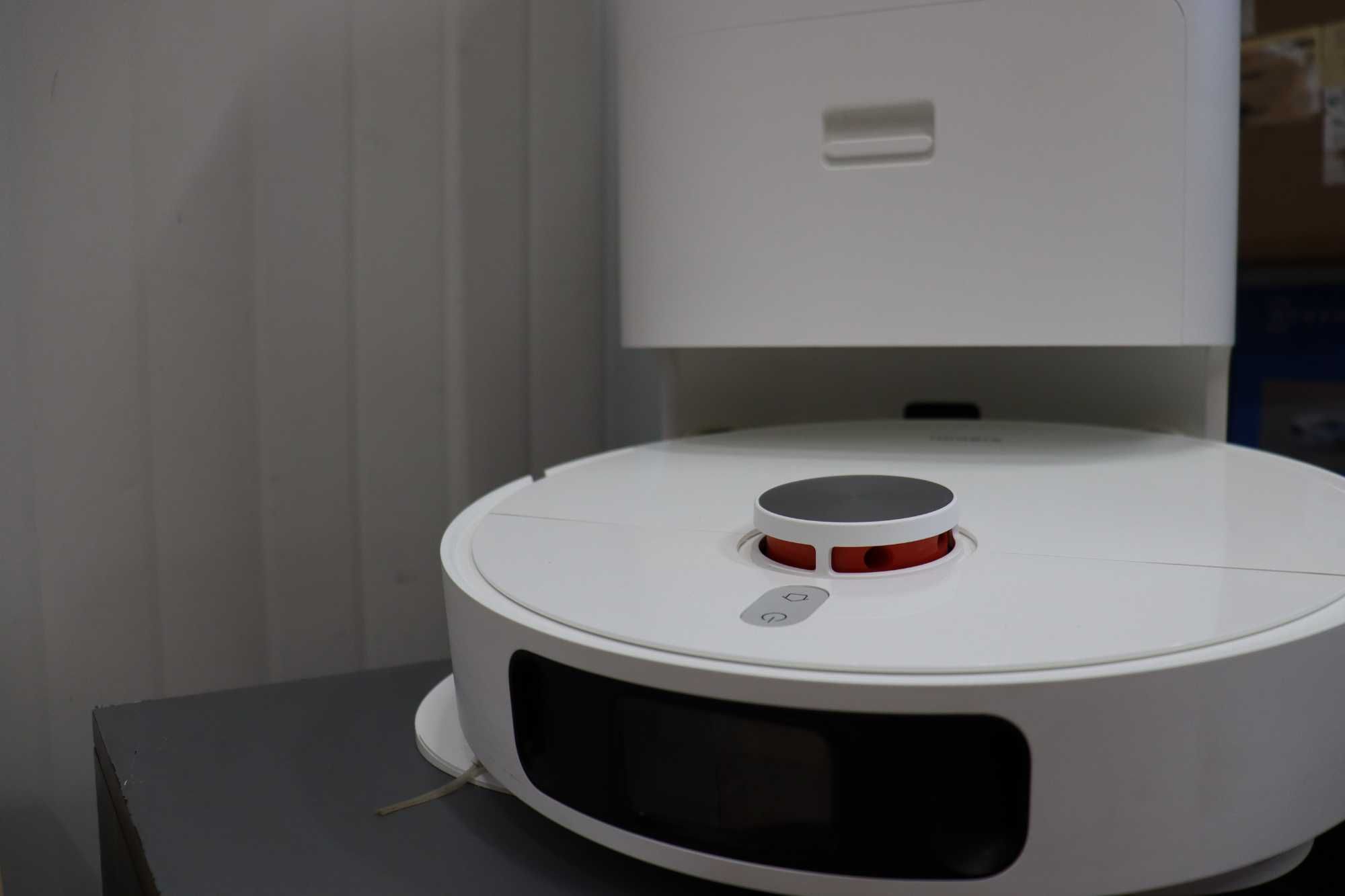 Прахосмукачка робот Xiaomi Robot Vacuum X10+, Mop, App, Самопочистваща