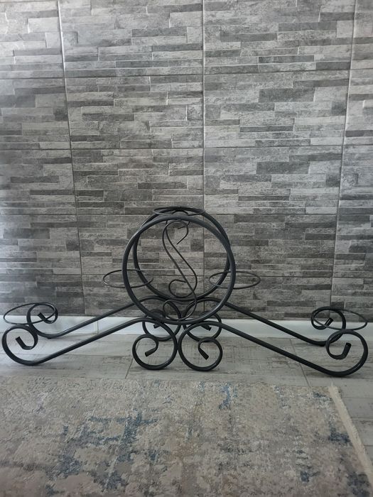 Подцветочник для цветов