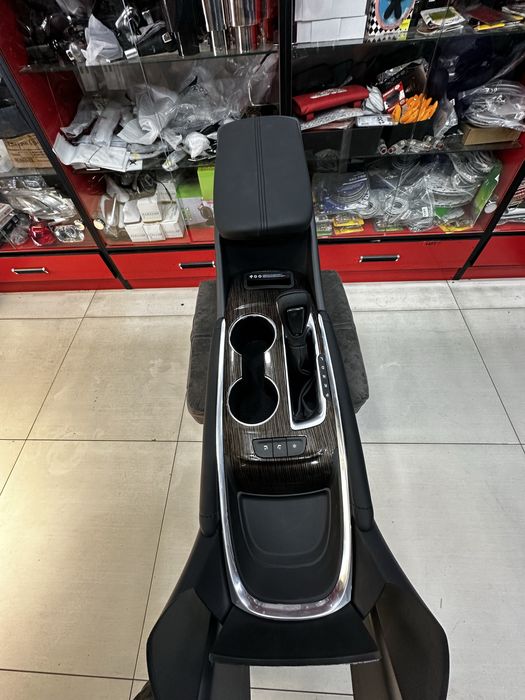 Malbu bar. Eng sifatliy. Zori new