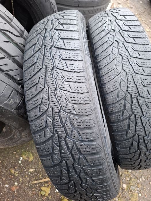 Vand 1 sau 2 anvelope 155 70 19 nokian de iarna bune