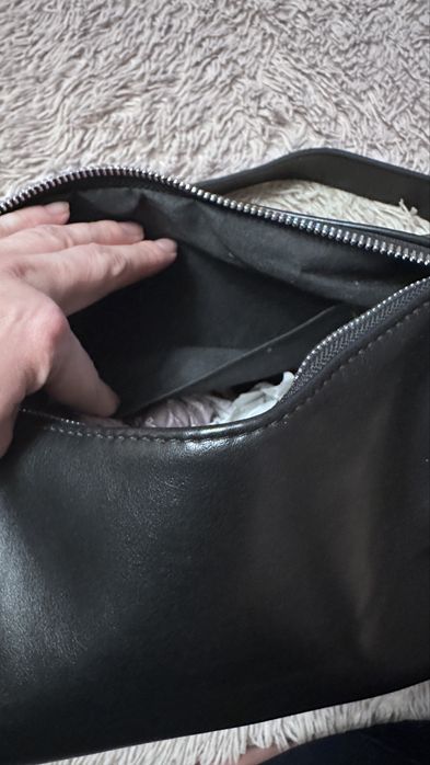 Женская сумка чёрного цвета