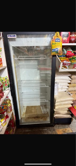 Холодильная прибор , не рабочая