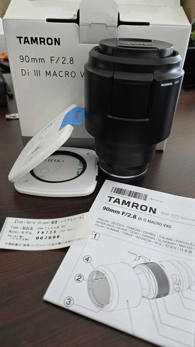 Tamron 90mm F2.8 Di III Macro VXD Sony E-mount