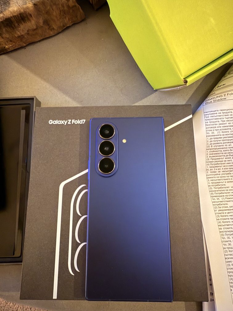 Здравейте,продавам чисто нов Samsung Fold 7 256гб !