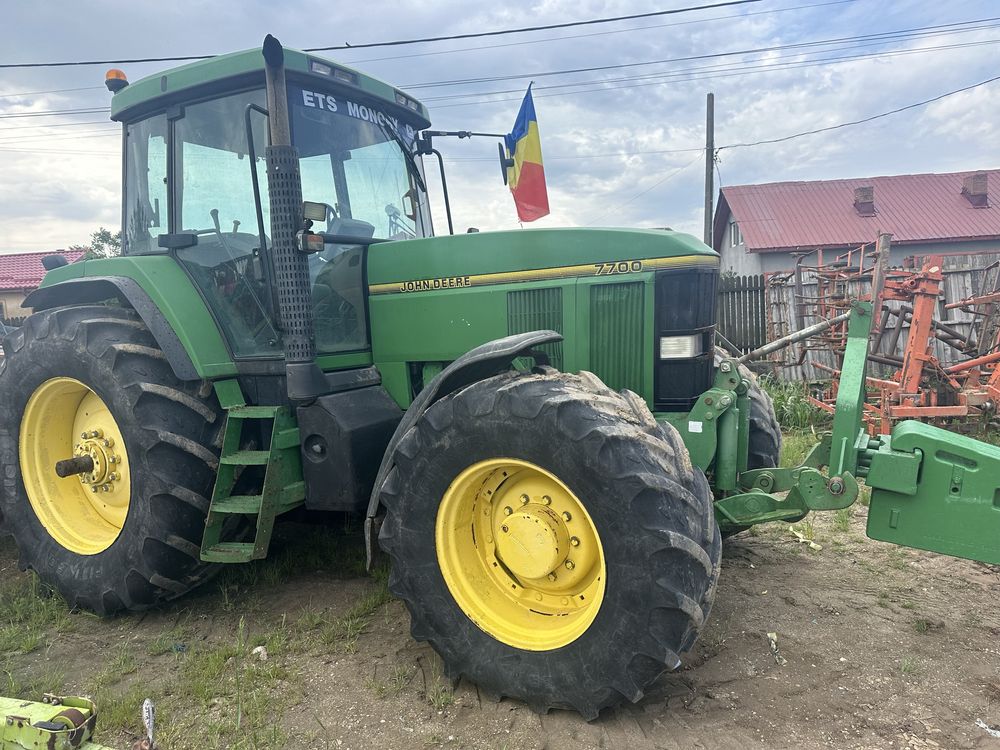 Tractor John deere 7700 powerquad 150cp