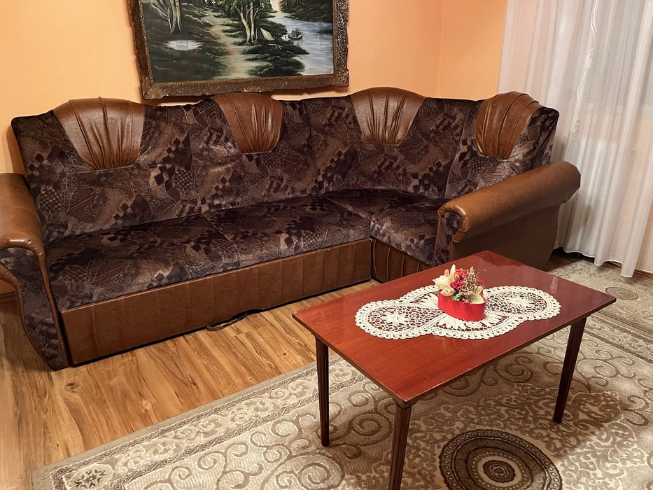 Mobila Miraje sufragerie cu accesorii plus coltar