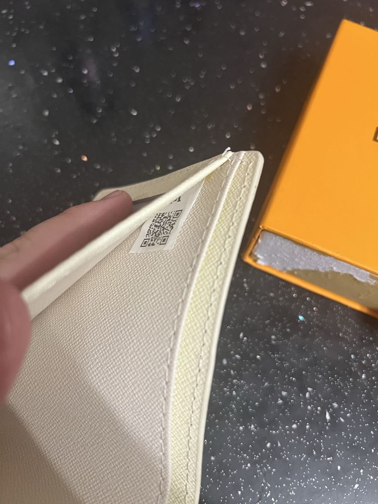 Portofel Louis Vuitton
