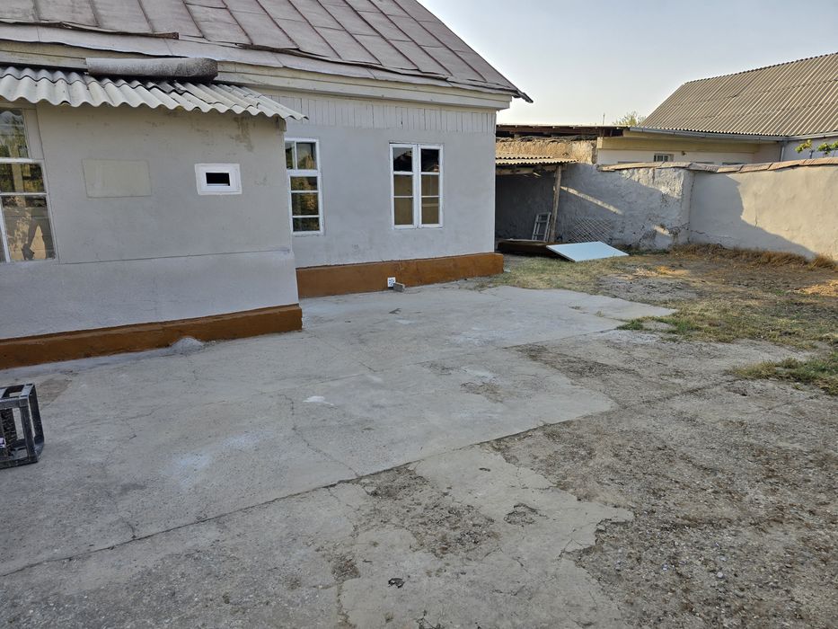 Assalam alekum srochna sotiladi sirdaryo tumanida