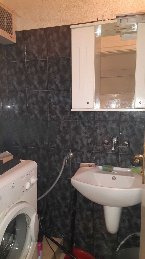 Дава се под наем Тристаен апартамент в София, Център - 98 кв.м за 750 € - Снимка #3