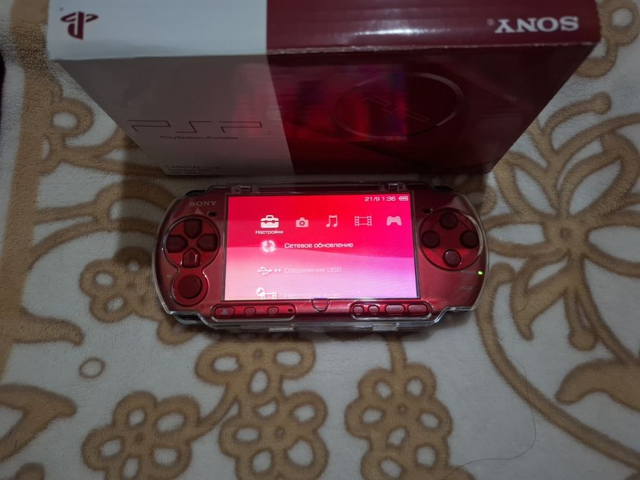 Sony PSP-3000 Red 4Gb