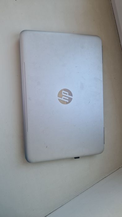 Продам ноутбук в работе