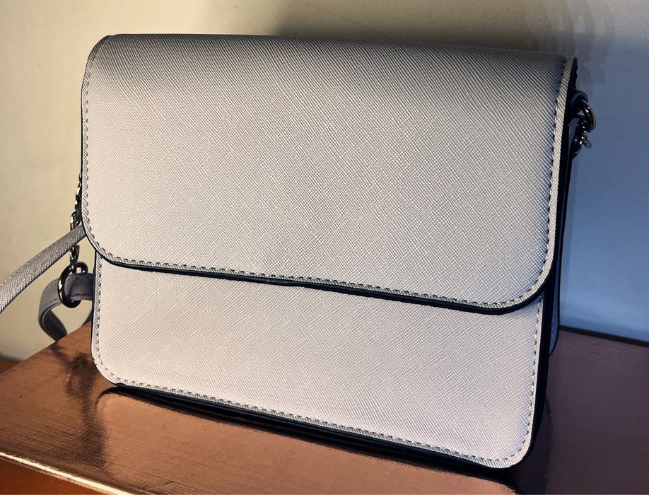 Продавам дамски чанти