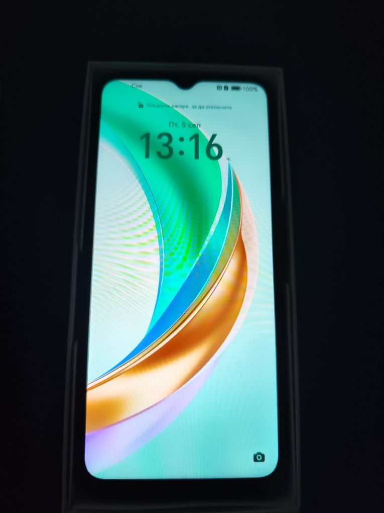 Продавам телефон HONOR x6b