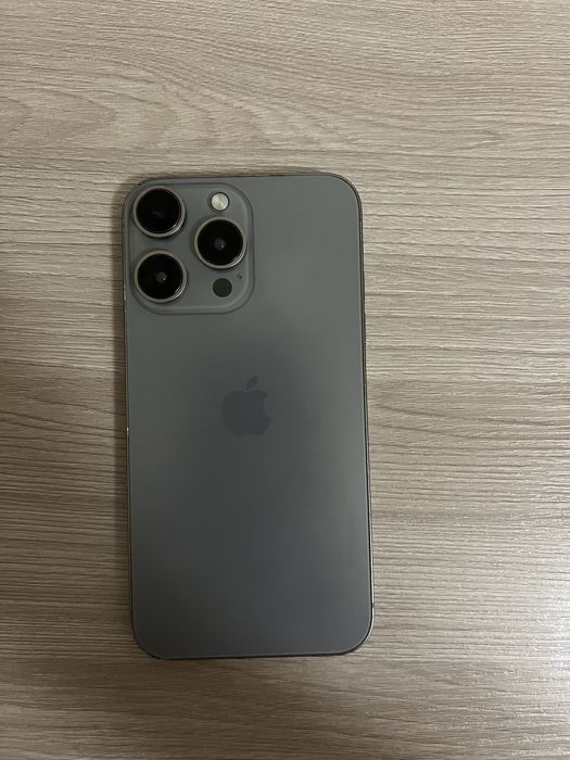 Продается Iphone(айфон ) Xr в корпусе 15 pro