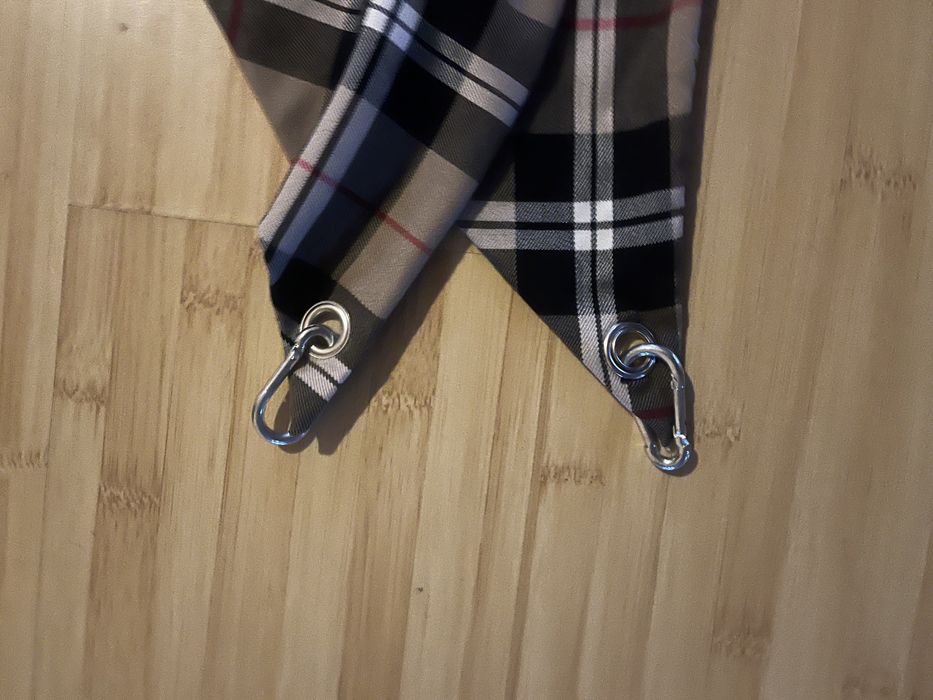 Esarfa Burberry print  , impecabila