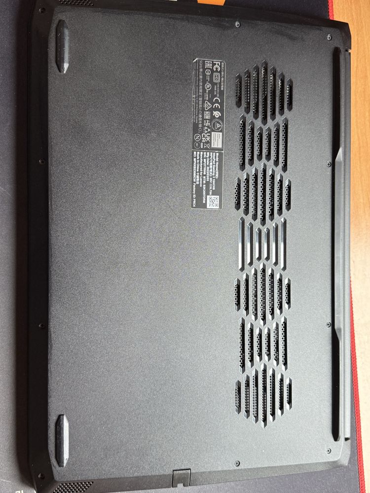 Laptop Gaming Lenovo IdeaPad 3 15ACH6 – Ryzen 5 5600H, RTX 3050 4GB