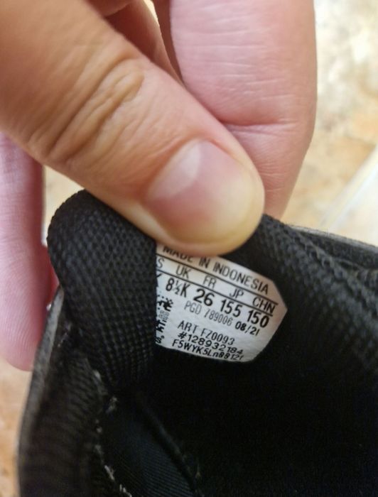 adidasi ADIDAS , unisex , impecabili !