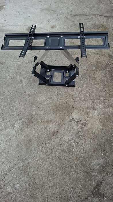 Suport TV care tine pana la 50 kg