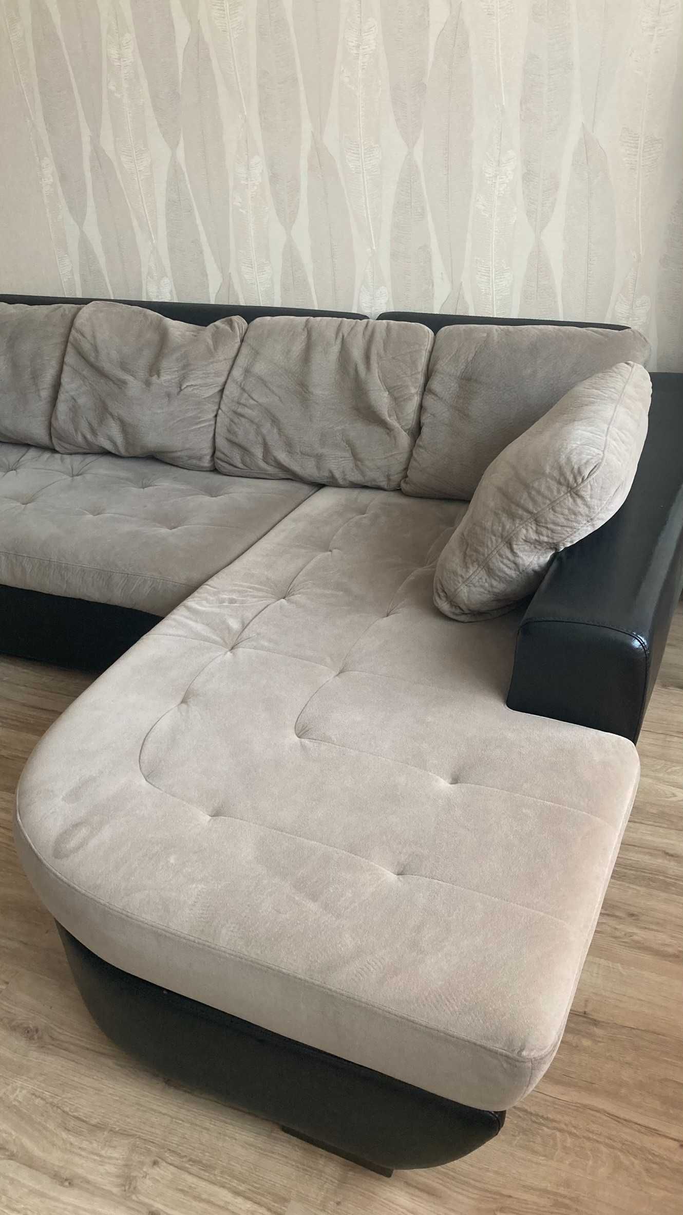 Разтегателен диван с лежанка, ракла и механизъм