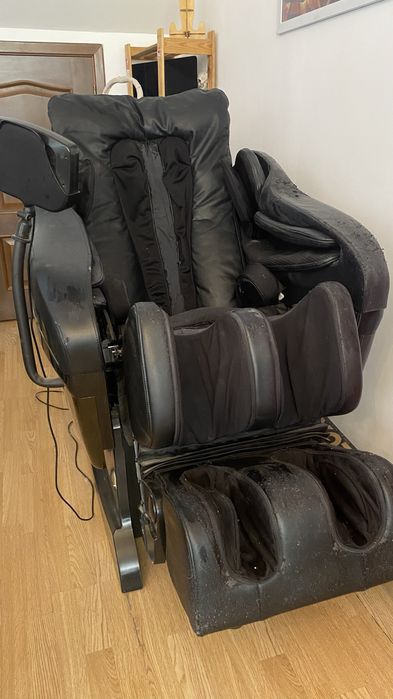 Продаем массажное кресло
