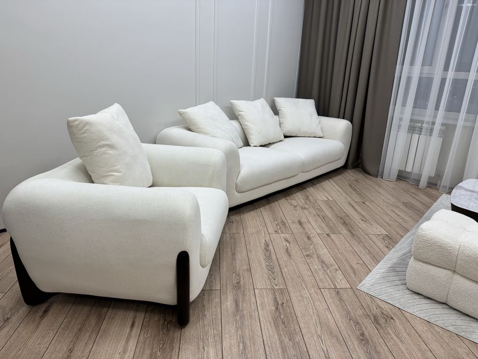 Продам диван с креслом