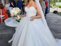 Rochie de mireasa tip printesa