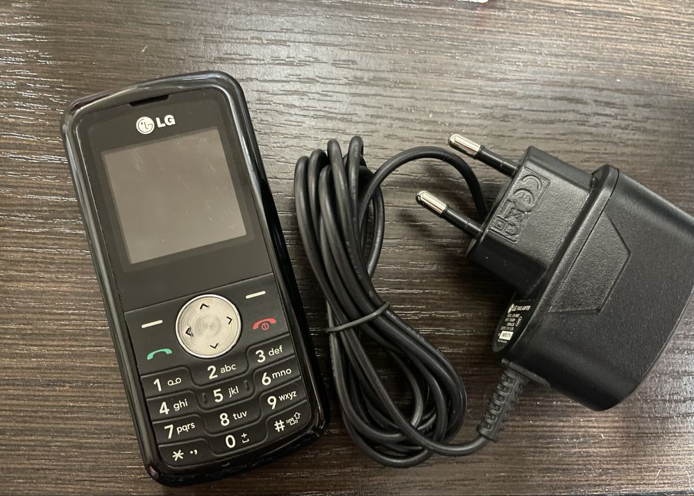 Lg pk 100 оригинальный телефон