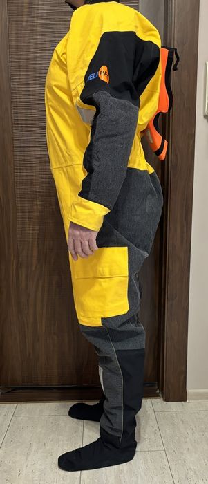 Професионален непромокаем