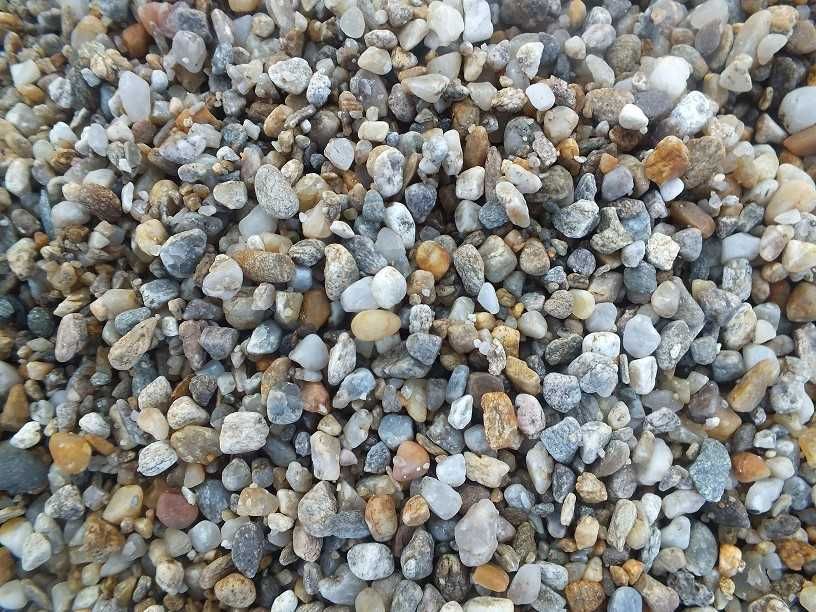 Nisip, piatra drena, pamant negru vegetal de padure, gazon, gradina