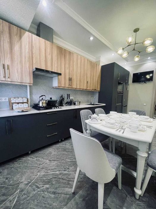 Сдается квартира на Алмазарском р-не Сагбон Баурум !!