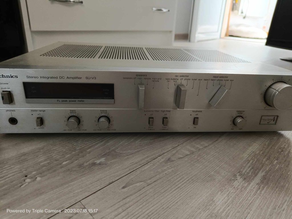 Усилвател Technics  SU-V3