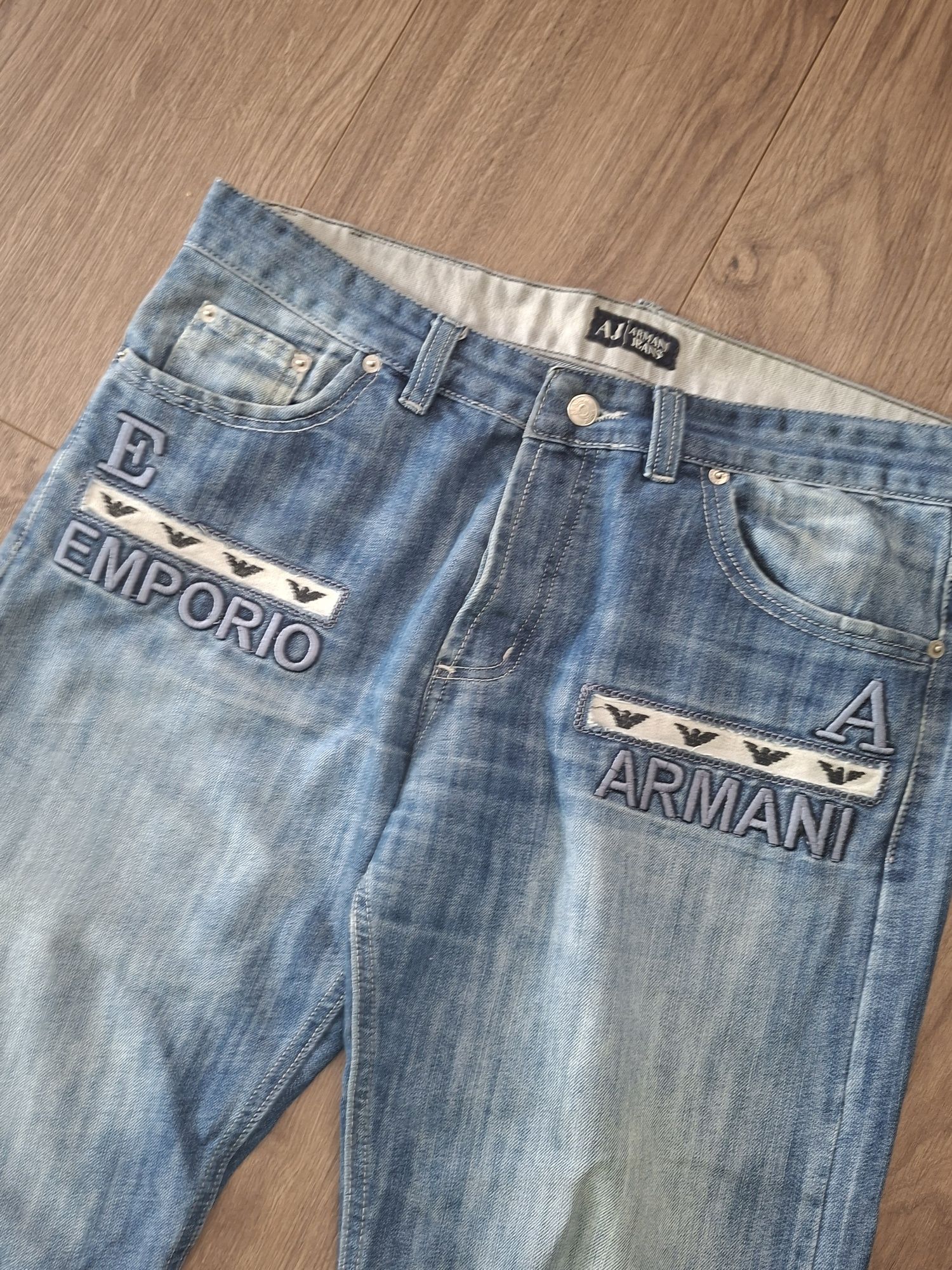 Дънки Emporio Armani в отлично състояние